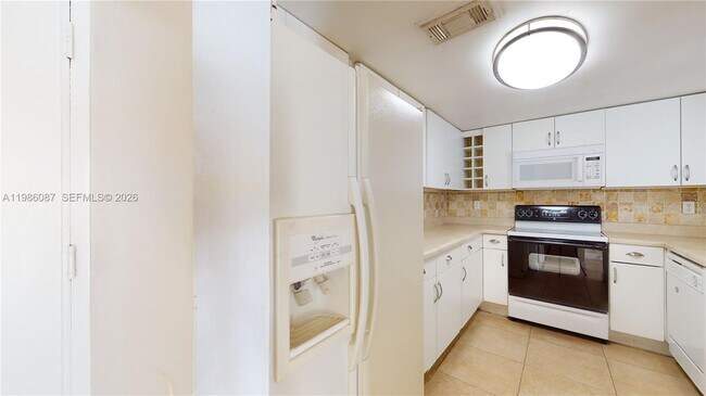 Building Photo - 2055 SW 122nd Ave