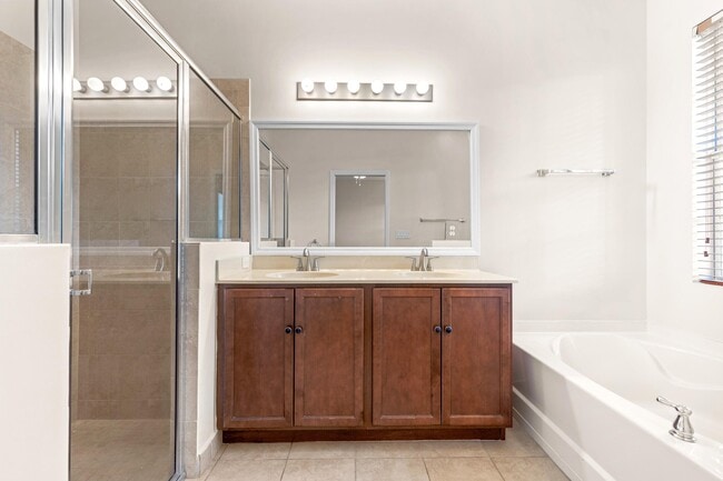 Building Photo - 6809 Osage Cir