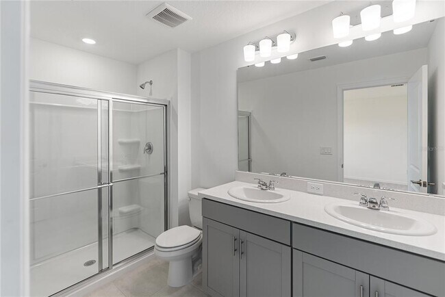 Building Photo - 15117 Cuzcorro Ct