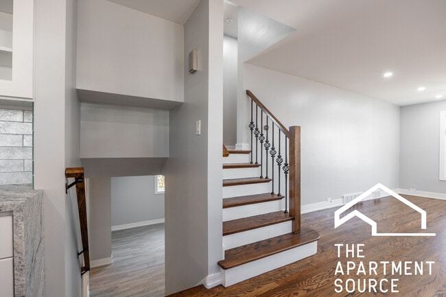 Building Photo - 7225 E Prairie Rd