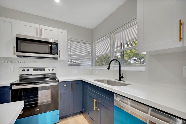 Building Photo - 840 NW 39th St