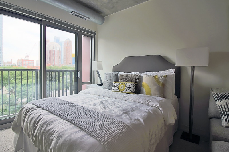 Building Photo - 891 S Clark St