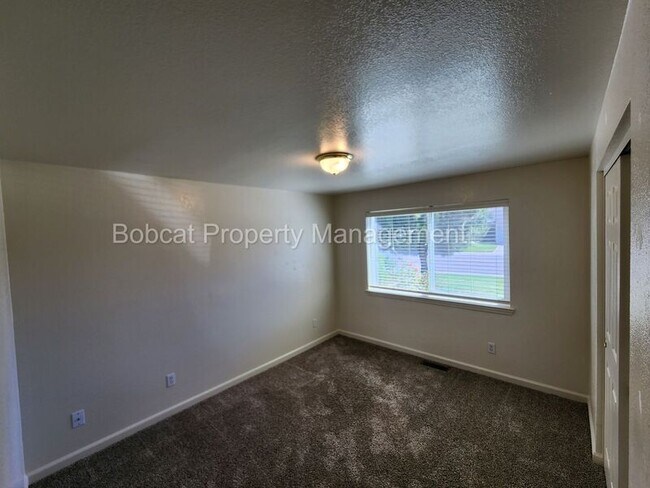 Building Photo - 1331 Chichester Dr