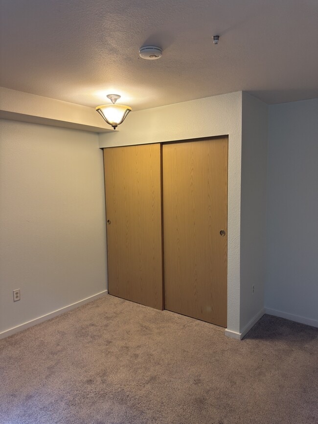 Building Photo - 1249 SW 132nd Ln