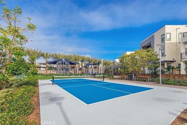 Building Photo - Luxury Condo Living in Central Park West –...