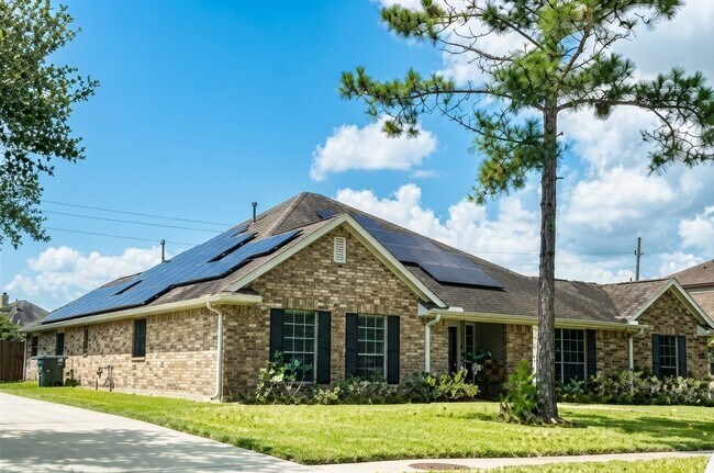 Building Photo - 2714 Brahman Dr
