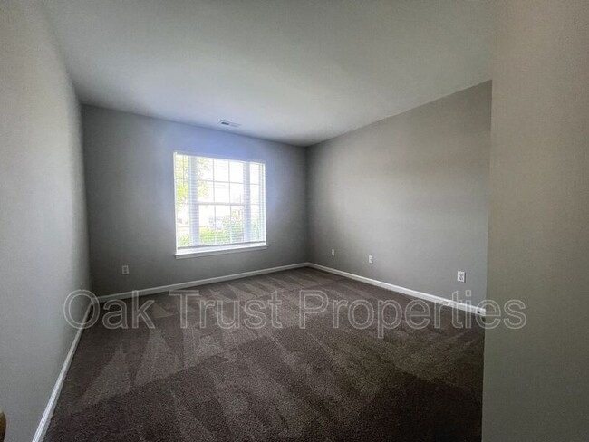 Building Photo - 1406 Grackle Ct
