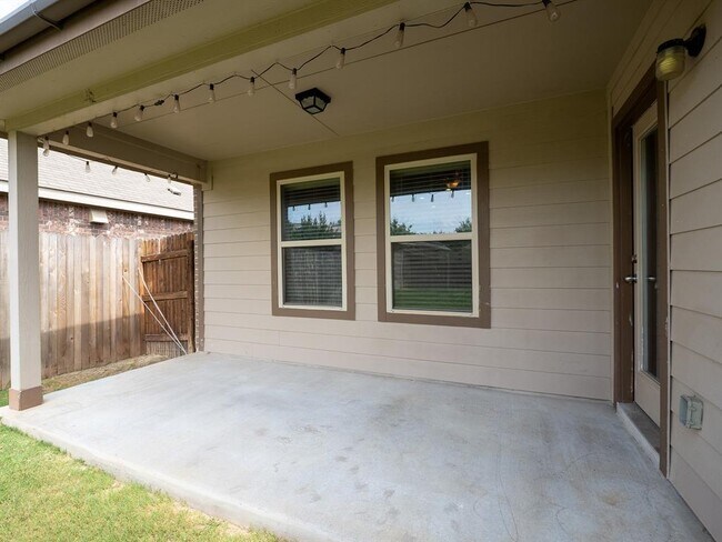 Building Photo - 238 Travertine Trail