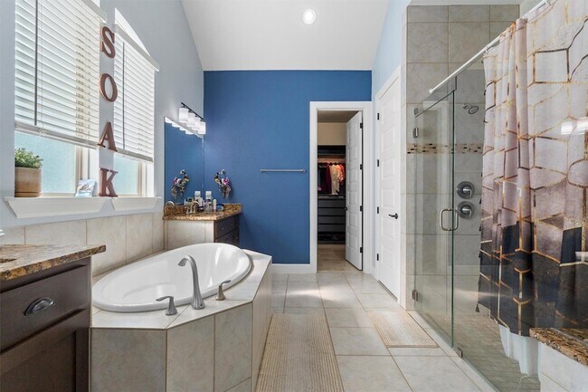 Building Photo - 3367 Vasquez Pl