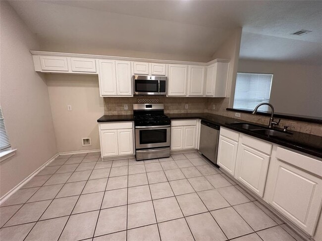Building Photo - 5404 Balmorhea Dr
