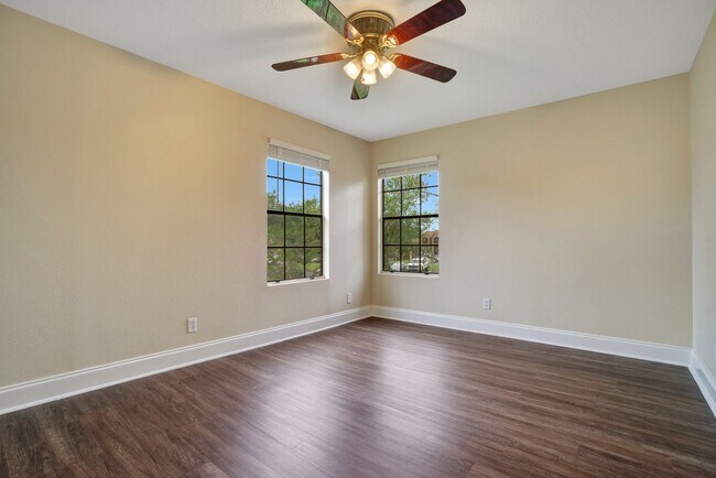 Building Photo - 370 Lake Tahoe Ct