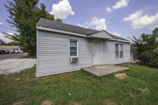Building Photo - 909 Lane Ave
