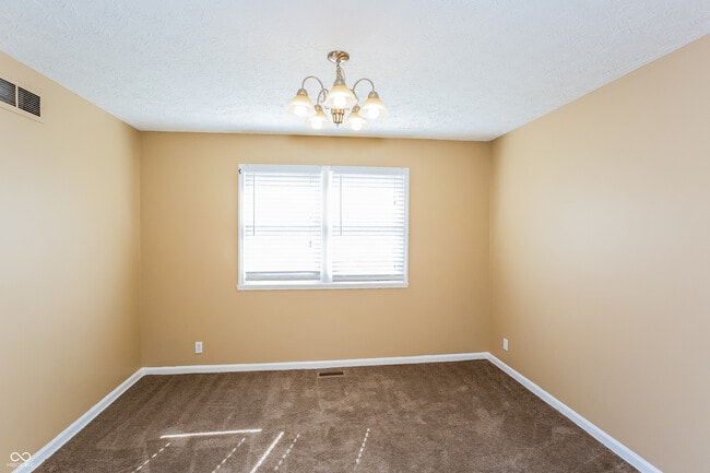 Building Photo - 3735 Crickwood Dr