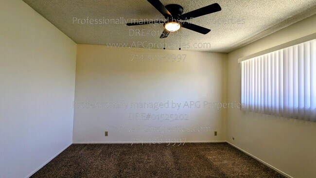 Building Photo - 1810 W Greenleaf Ave