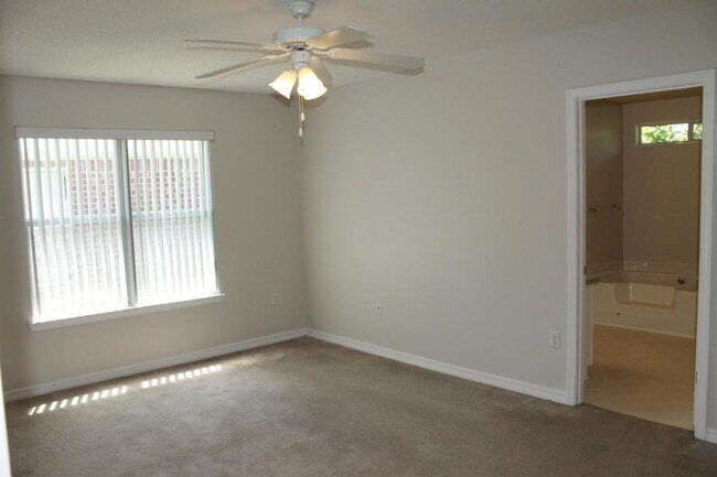 Building Photo - 1606 Trent St