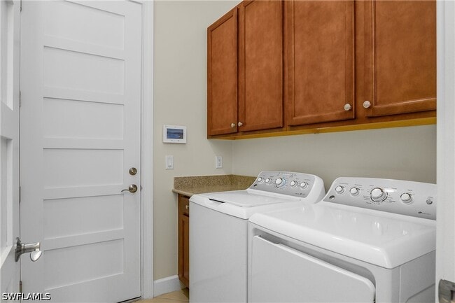 Building Photo - 7162 Dominica Dr
