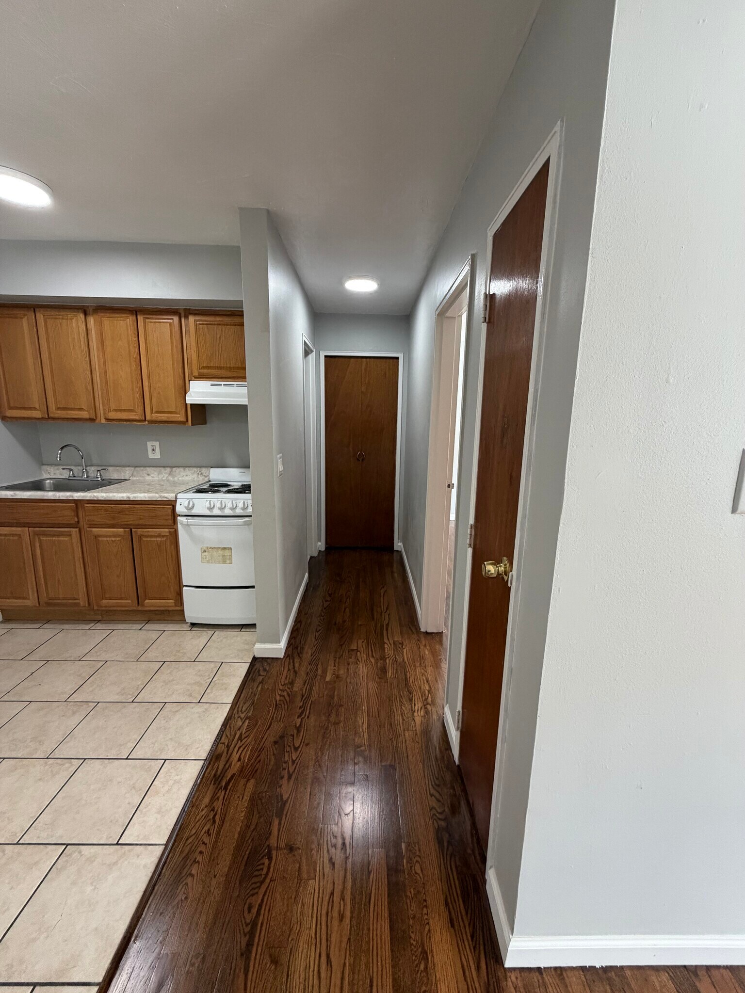 Building Photo - 337 E Grand Ave