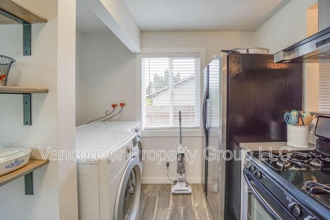 Building Photo - 1206 Grand Blvd