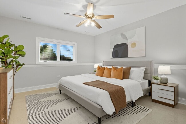 Building Photo - 547 N Springfield Ave