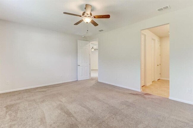 Building Photo - Spacious 4-Bedroom Home Near Amelia Island...