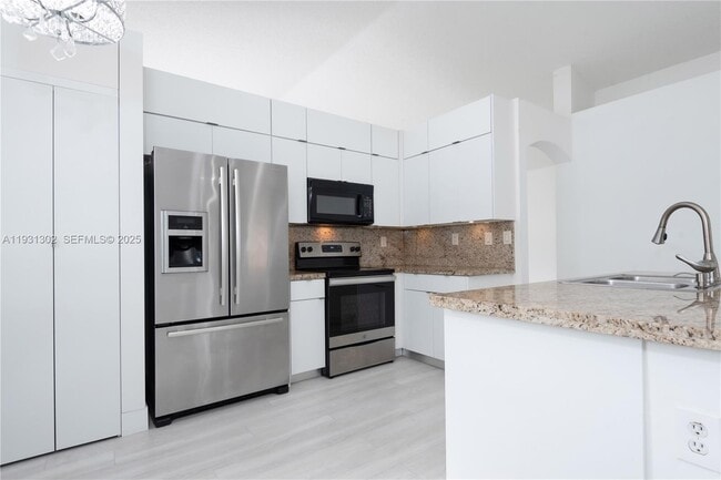 Building Photo - 1901 SW 129th Terrace