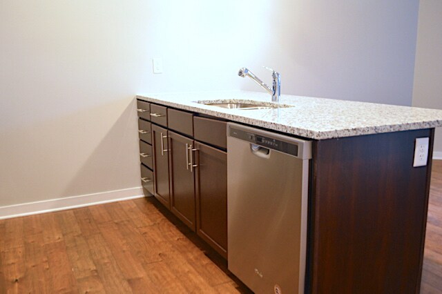 Kitchen - 1118 Litton Avenue