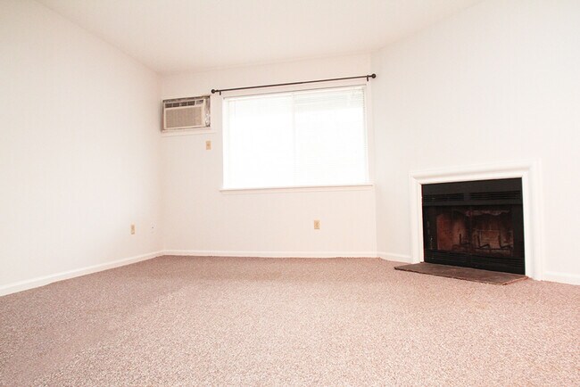 Building Photo - 267 Willow Springs