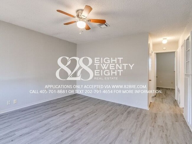 Building Photo - AVAILABLE NOW! 2 BD/1 BATH RENTAL IN NOBLE!