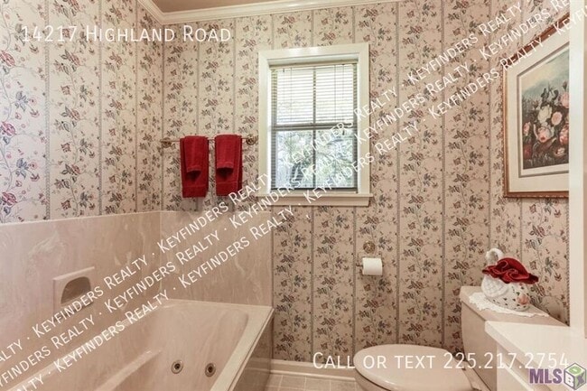 Building Photo - 14217 Highland Rd