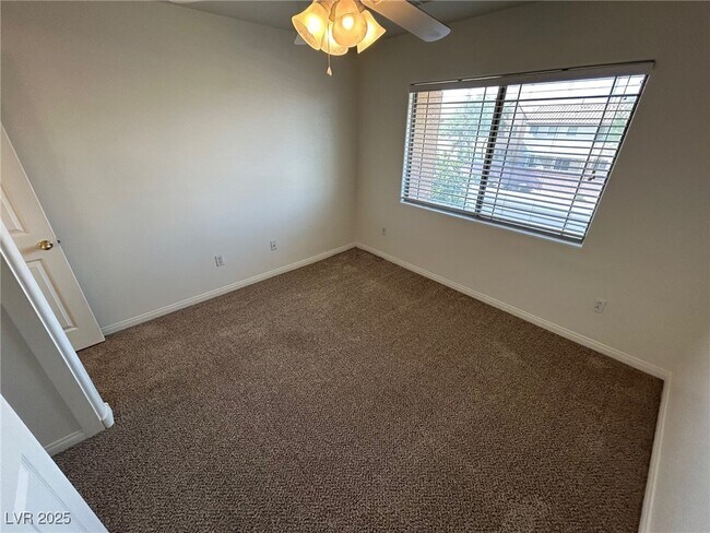 Building Photo - 5246 Coral Ribbon Ave