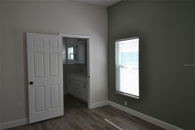 Building Photo - 6474 Taylor Ct