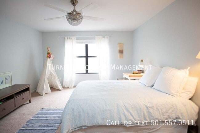 Building Photo - 14205 Longtree Dr