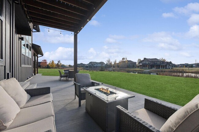 Building Photo - Whitefish Home in The Lakes