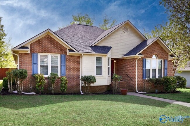 Building Photo - 180 Jarrett Ln