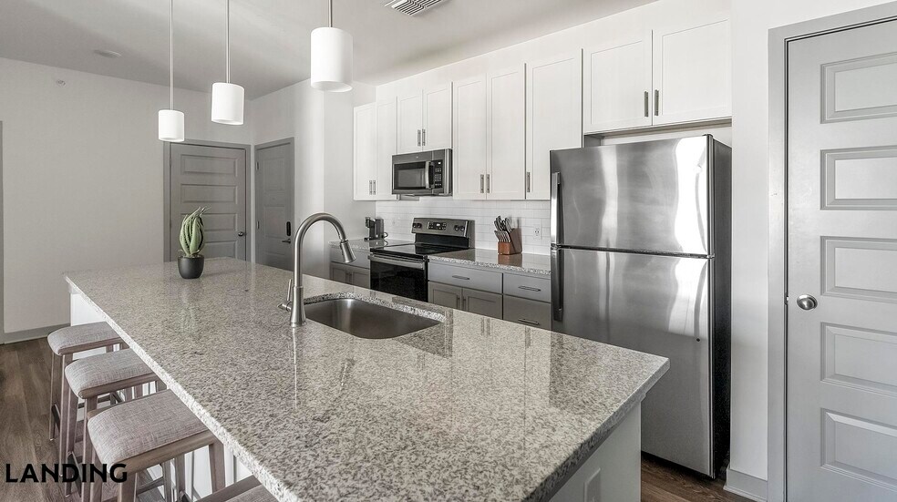 Building Photo - 100 Wildwood Ct