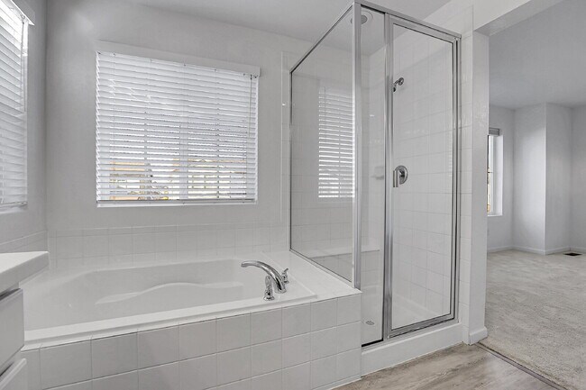 Building Photo - $2,995.95,  4-bed, 3.5-bath, located in Aurora with beautiful finishes.