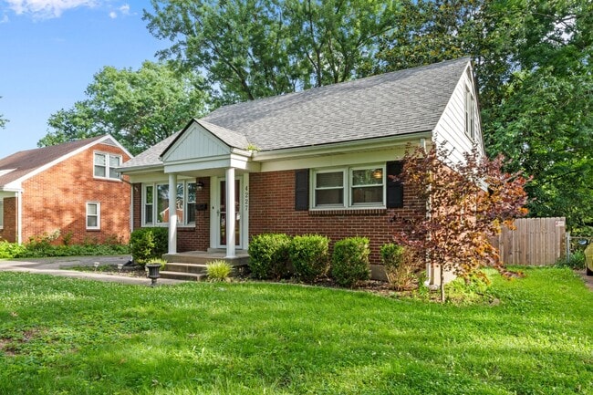 Building Photo - 4 bedroom 2 bath house for rent in Brookhaven!
