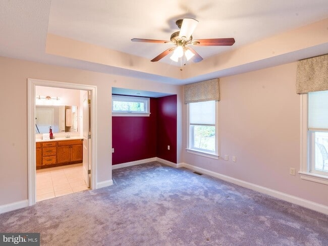 Building Photo - 2616 Greenport Dr