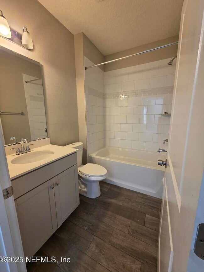 Building Photo - 1494 Shadow Creek Dr