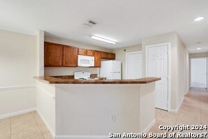 Building Photo - 7323 Snowden Rd