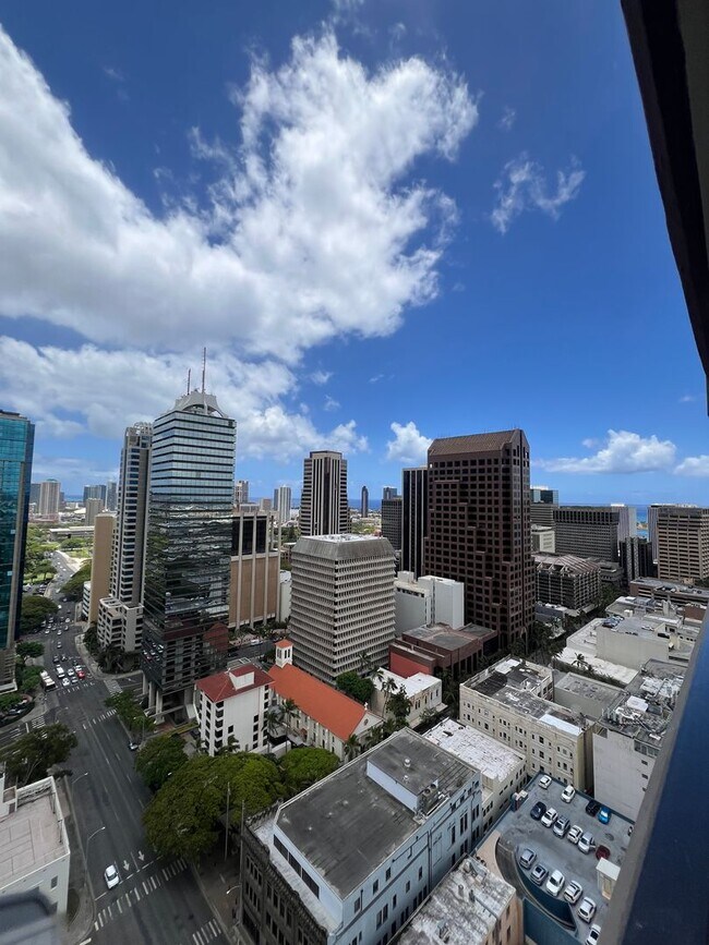 Building Photo - Kpe3001
