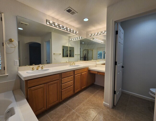 Building Photo - Home For Rent in Caughlin Ranch Reno