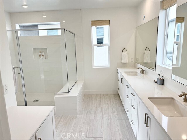 Building Photo - 620 Grizzly