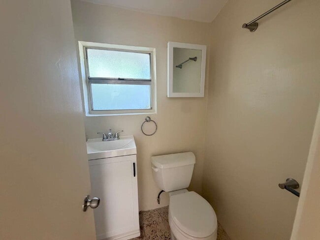 Building Photo - 5808 Olive Dr