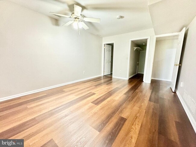 Building Photo - 39 S Turnberry Dr