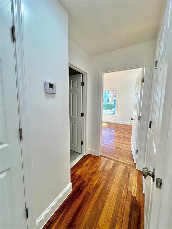 Building Photo - 206 Harvard St