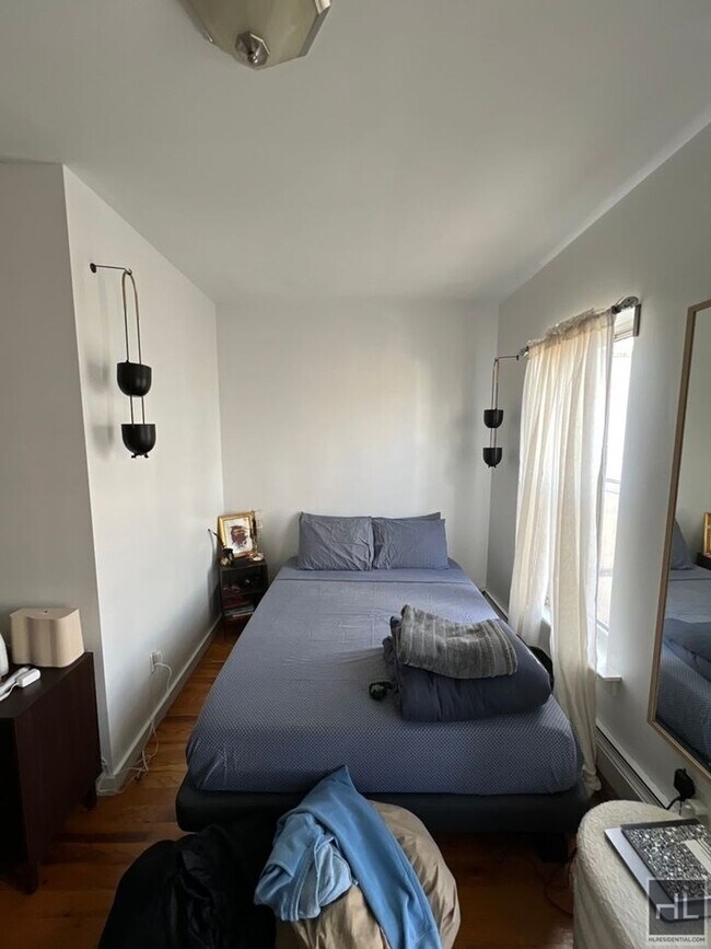 Building Photo - COOPER STREET