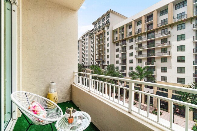 Building Photo - 99 SE Mizner Blvd