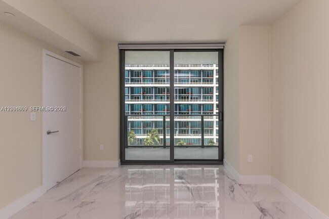 Building Photo - 1300 S Miami Ave