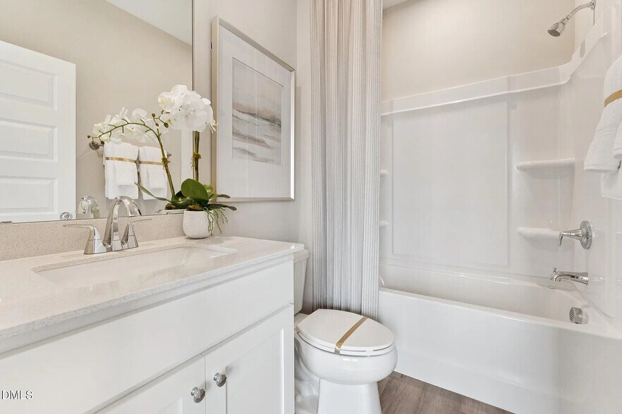 Building Photo - Room in Townhome on Bomore Rd